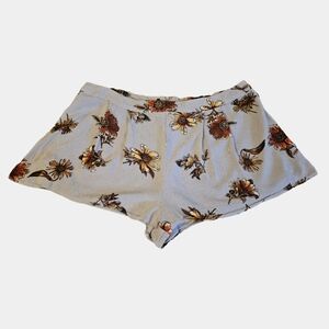 Charlotte Russe Pale Lavendar Floral Pleated Flowy Shorts Size XL